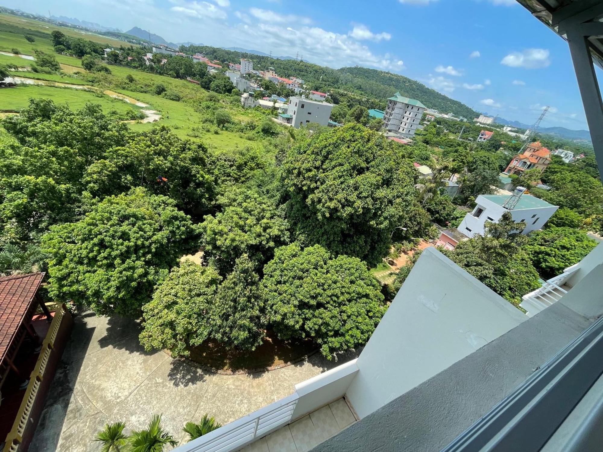 Hòa Bình Thien Binh Hotel מראה חיצוני תמונה
