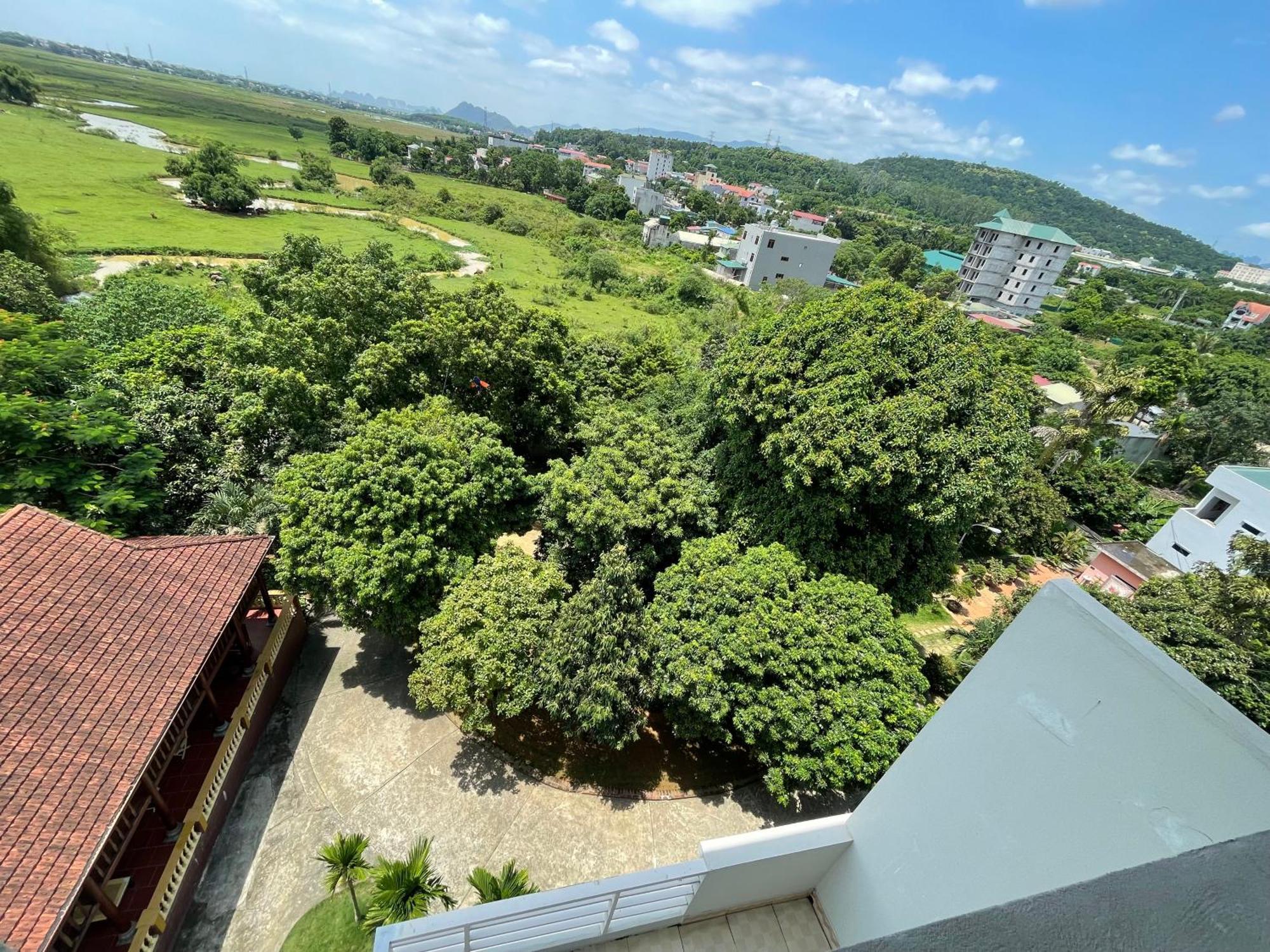 Hòa Bình Thien Binh Hotel מראה חיצוני תמונה